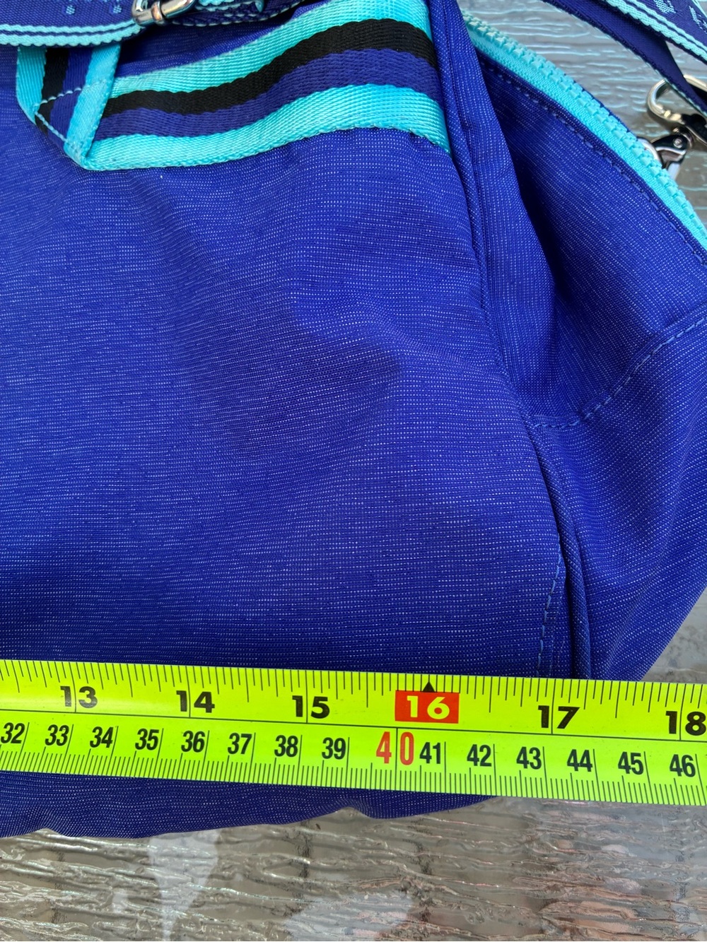 Ivivva By Lululemon Royal Blue "In The Game" Duffle Gym Overnight Weekender Bag - Picture 11 of 16